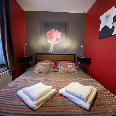 Loger A La Madeleine Apartment Ла Мадлен Екстериор снимка