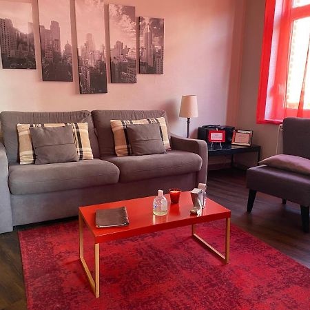 Loger A La Madeleine Apartment Ла Мадлен Екстериор снимка