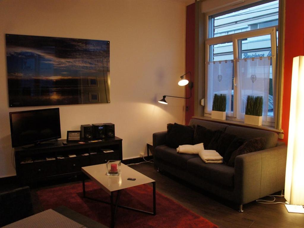 Loger A La Madeleine Apartment Ла Мадлен Стая снимка